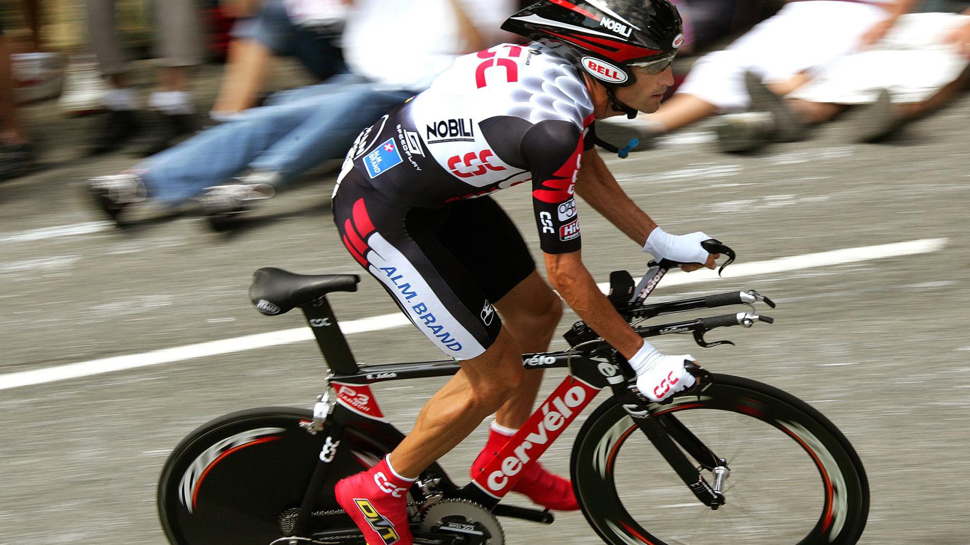 智能化裁判辅助系统未来将成中超标配，简述智能体育中足球电子裁判的技术原理